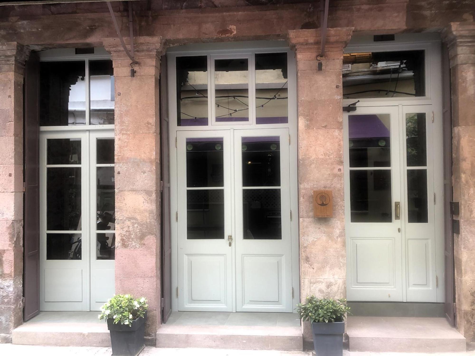 Issa Lesvos Hostel Μυτιλήνη Εξωτερικό φωτογραφία